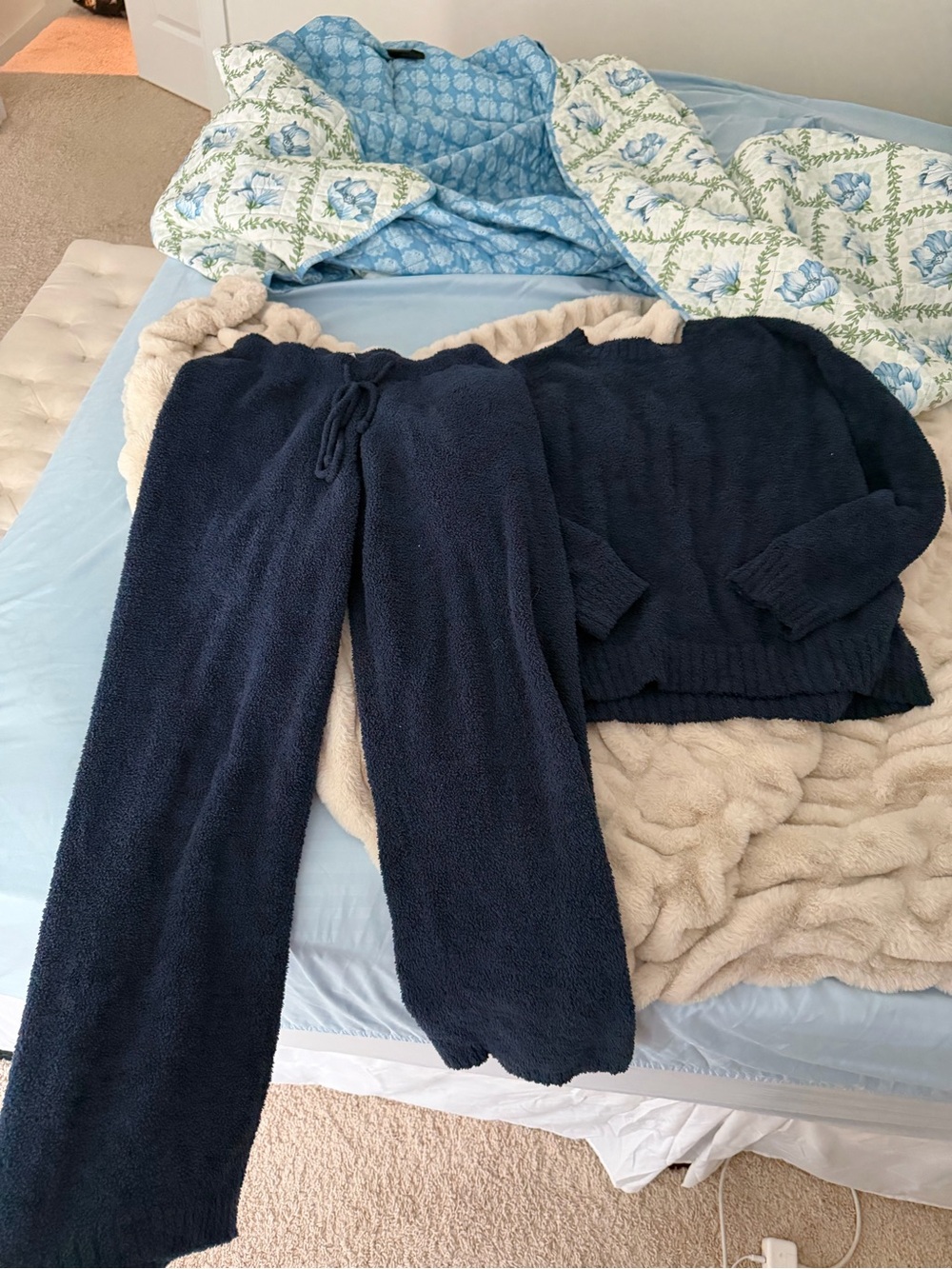 Cozy Women's Navy Plush Knit Sweater Set